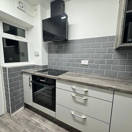 Noormak Nights Apartment Birmingham Bagian luar foto