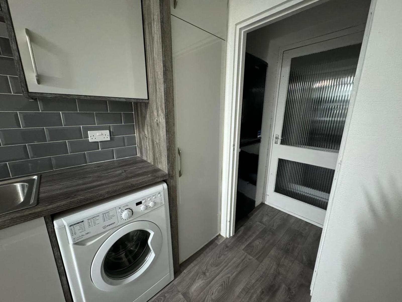 Noormak Nights Apartment Birmingham Bagian luar foto