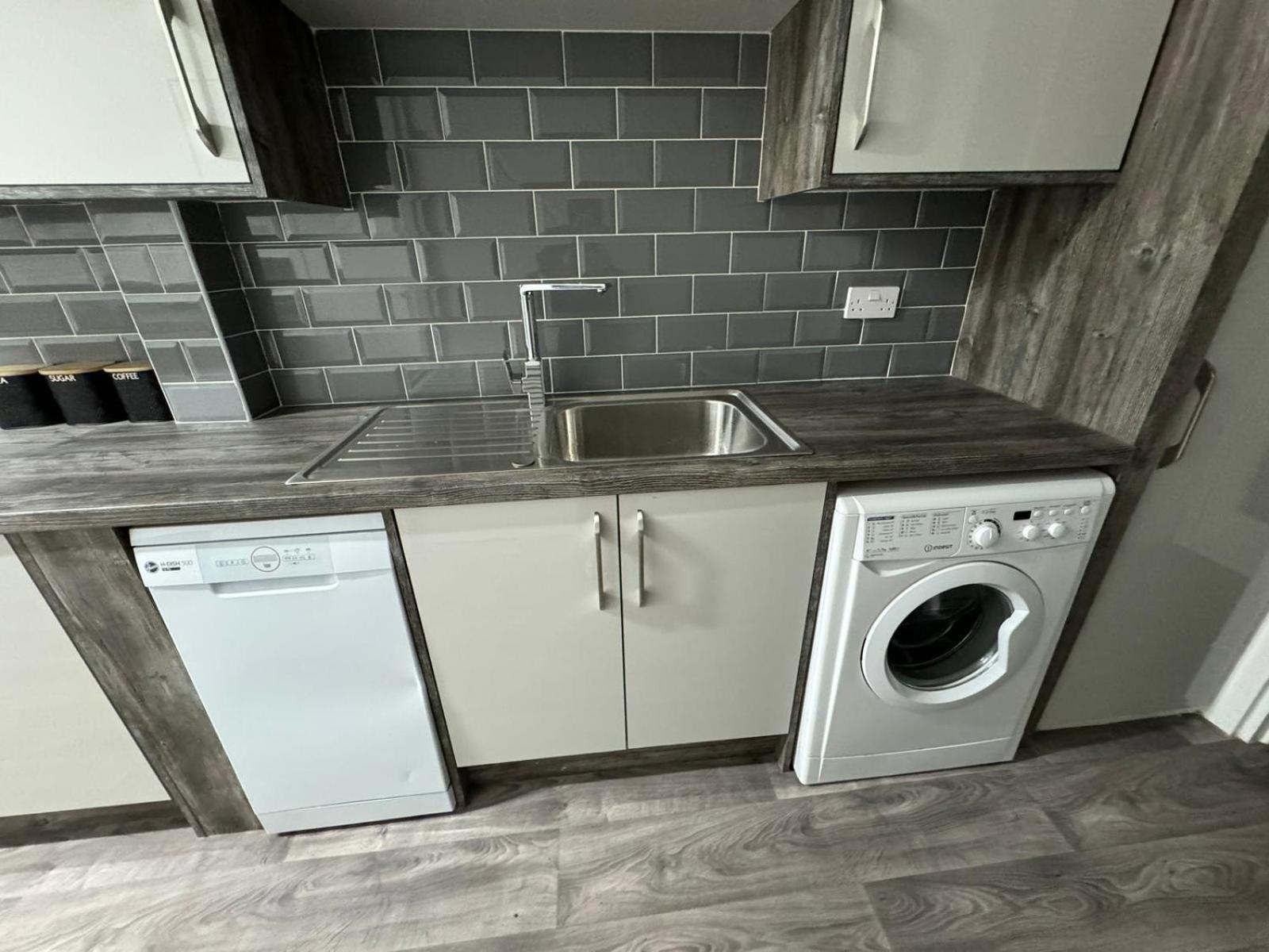 Noormak Nights Apartment Birmingham Bagian luar foto